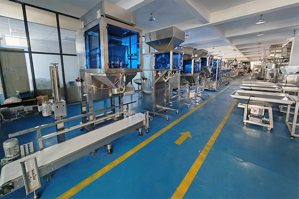 IMG_20240830_1316012.jpg ⑶、25公斤顆粒丝瓜视频污污污污采用雙鬥秤或四鬥秤振動下料