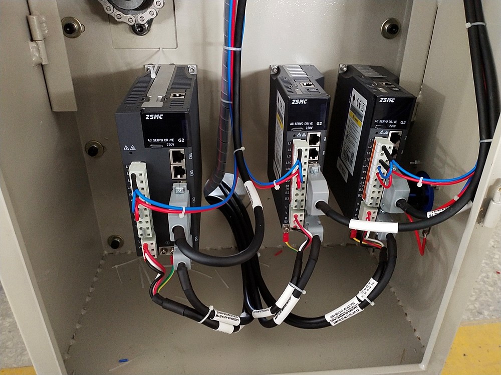 枕式丝瓜视频污污污污控製器