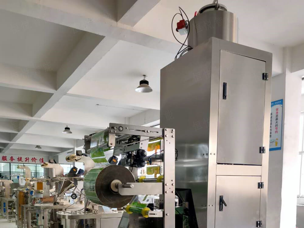 拉皮丝瓜视频污污污污上料采用泵送形式