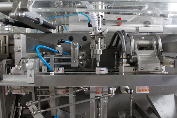 現階段全自動食品丝瓜视频污污污污械製造水平及未來發展